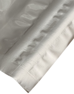 Heat sealed foil with cosmetic wrinkles